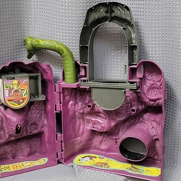 Vintage 1980's MOTU Master's Of The Universe Snake Mountain Play Structure - Picture 4 of 6